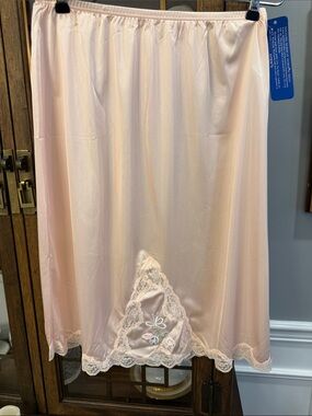 Light Pink Lace-Trim Half Slip with Embroidered Detail